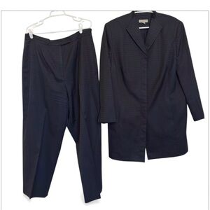 Amanda Smith Woman Plus Size Suit Set – Size 18W – Longline Jacket & Trousers
